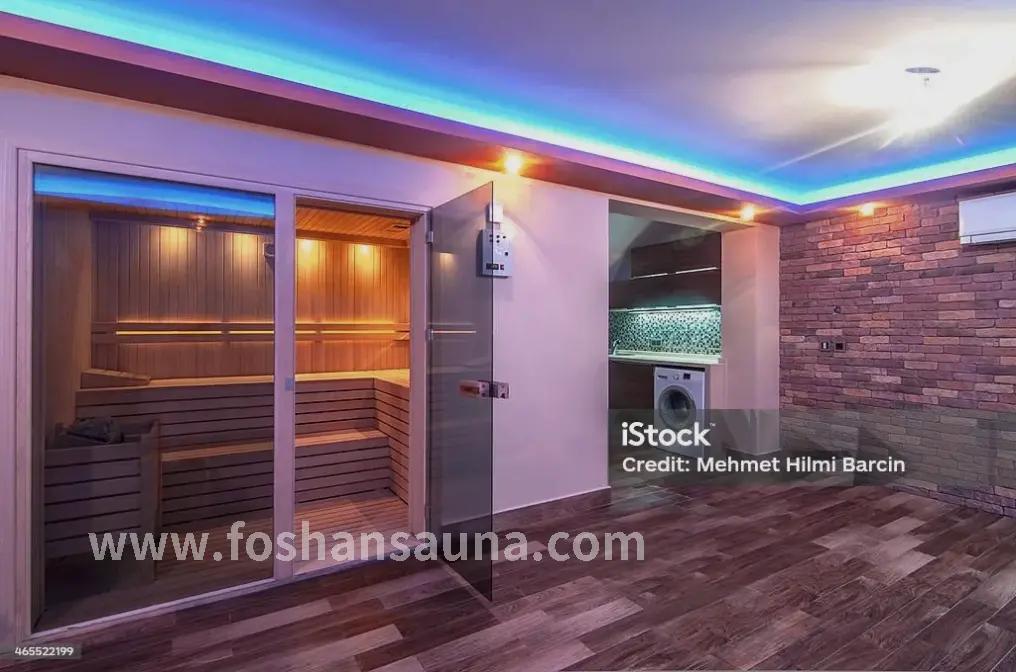 刮痧板面部按摩